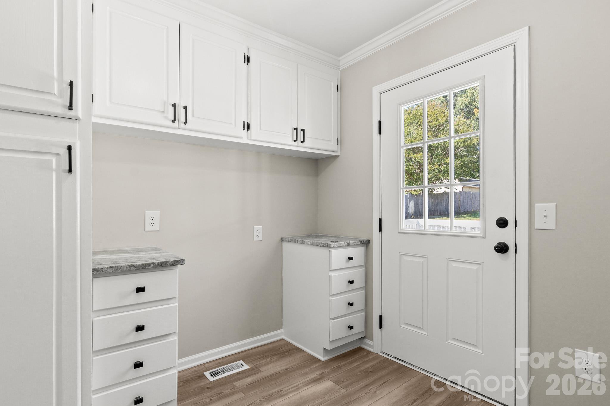 309 Catawba Circle N