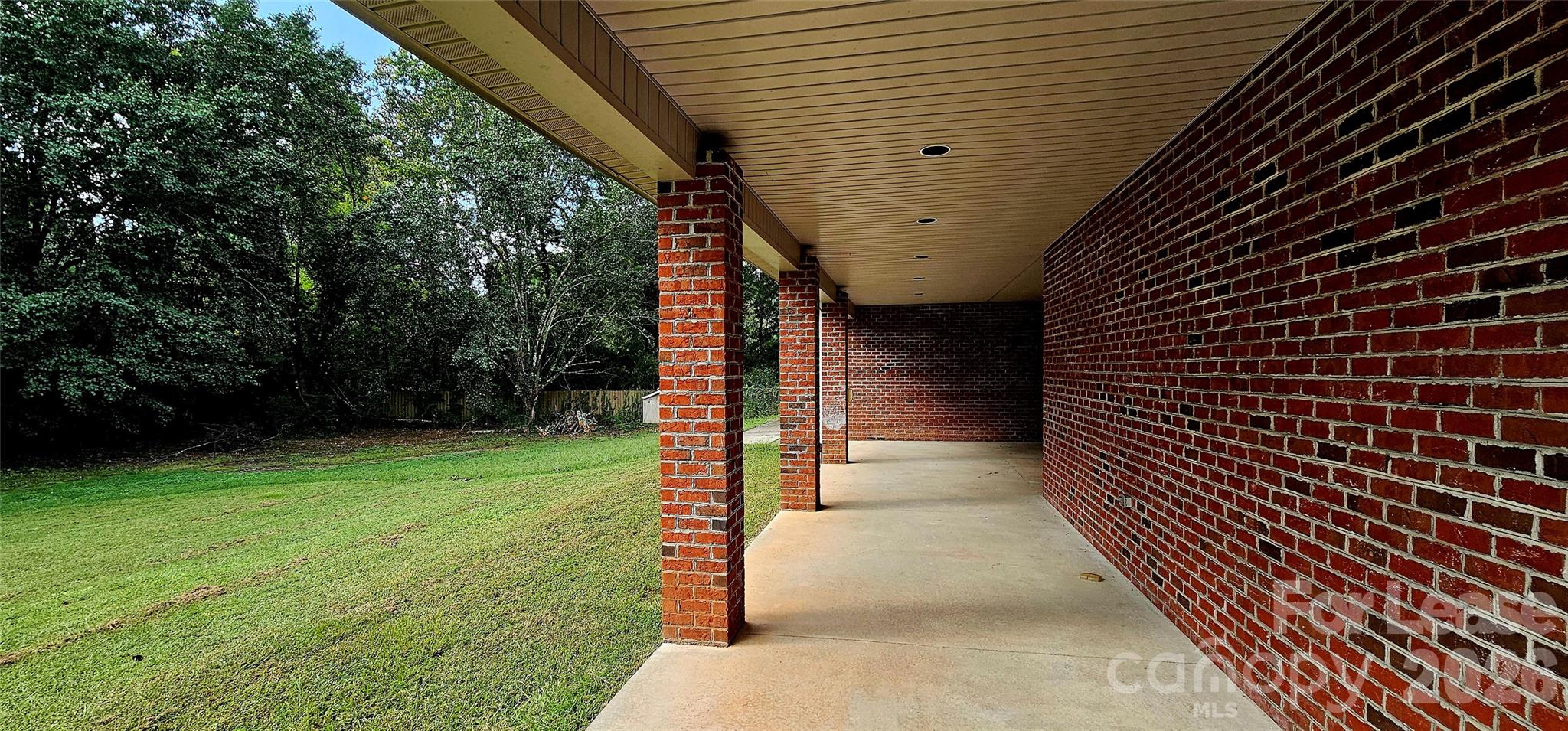 205 Branchview Drive NE
