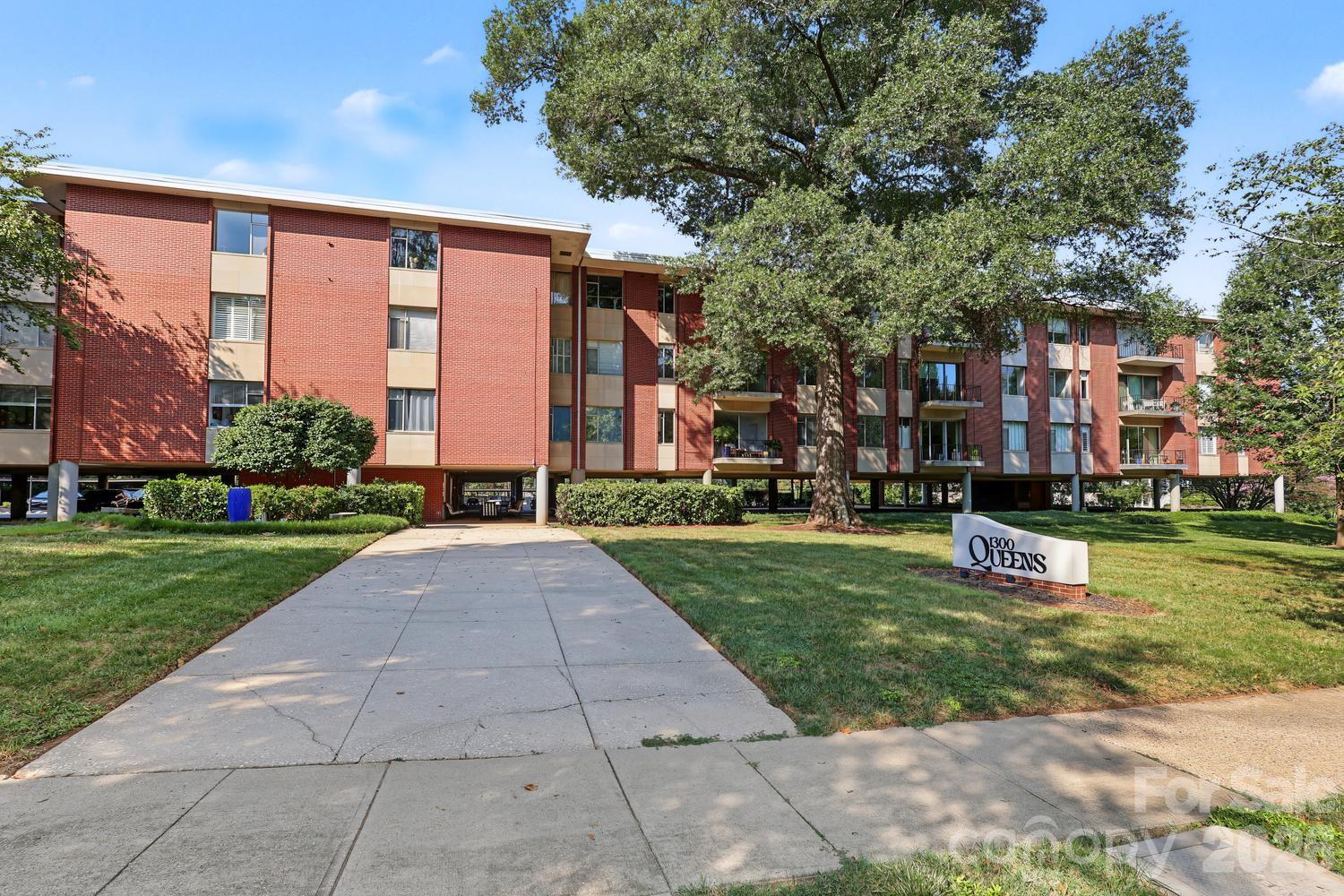 1300 Queens Road Unit: 219