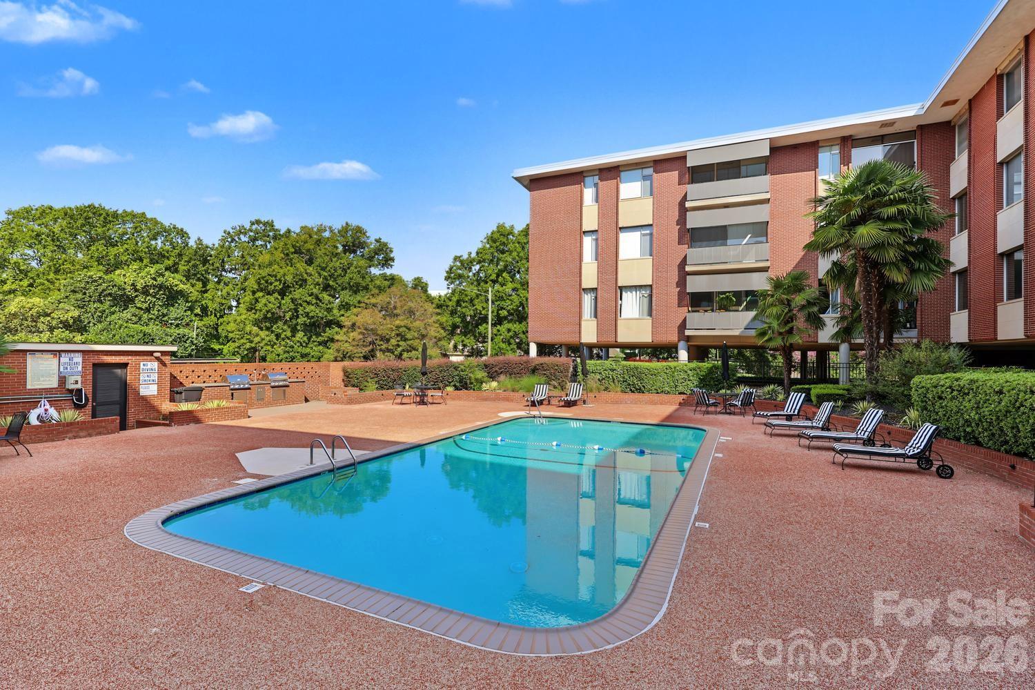 1300 Queens Road Unit: 219