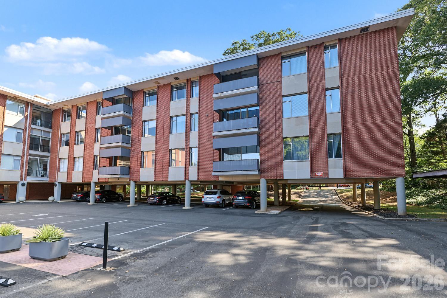 1300 Queens Road Unit: 219