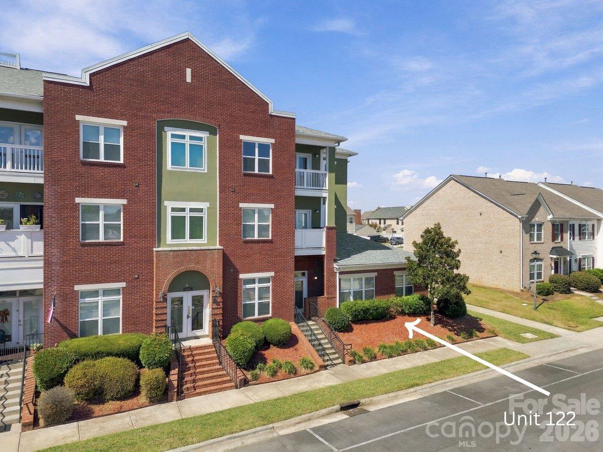 3805 Balsam Street Unit: 122