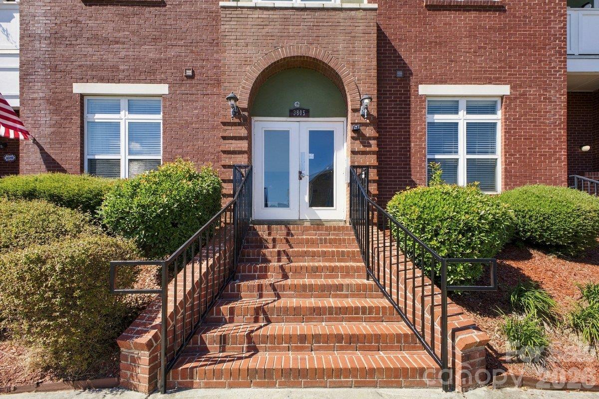 3805 Balsam Street Unit: 122