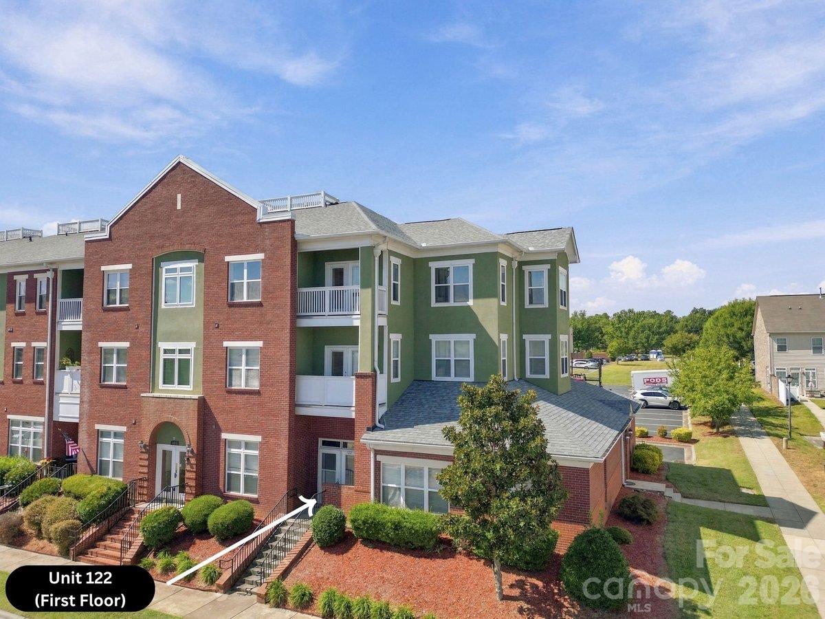 3805 Balsam Street Unit: 122