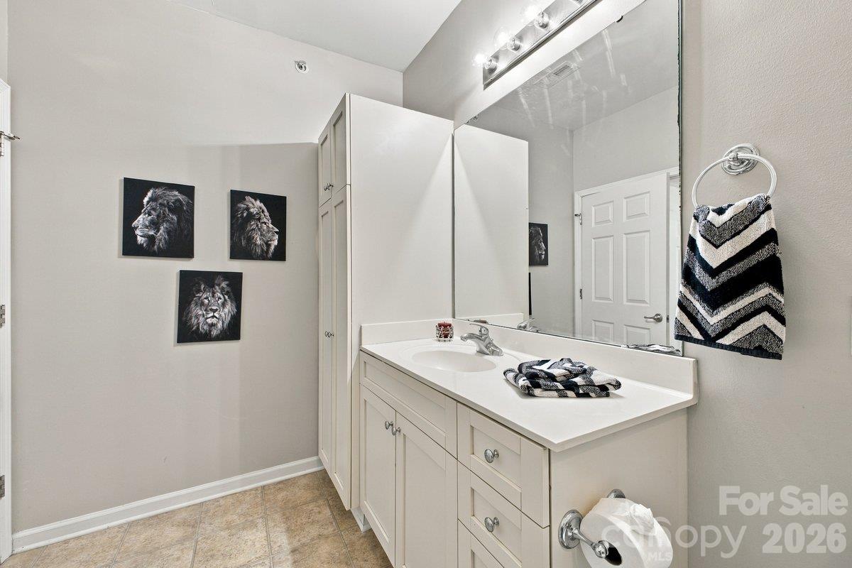 3805 Balsam Street Unit: 122