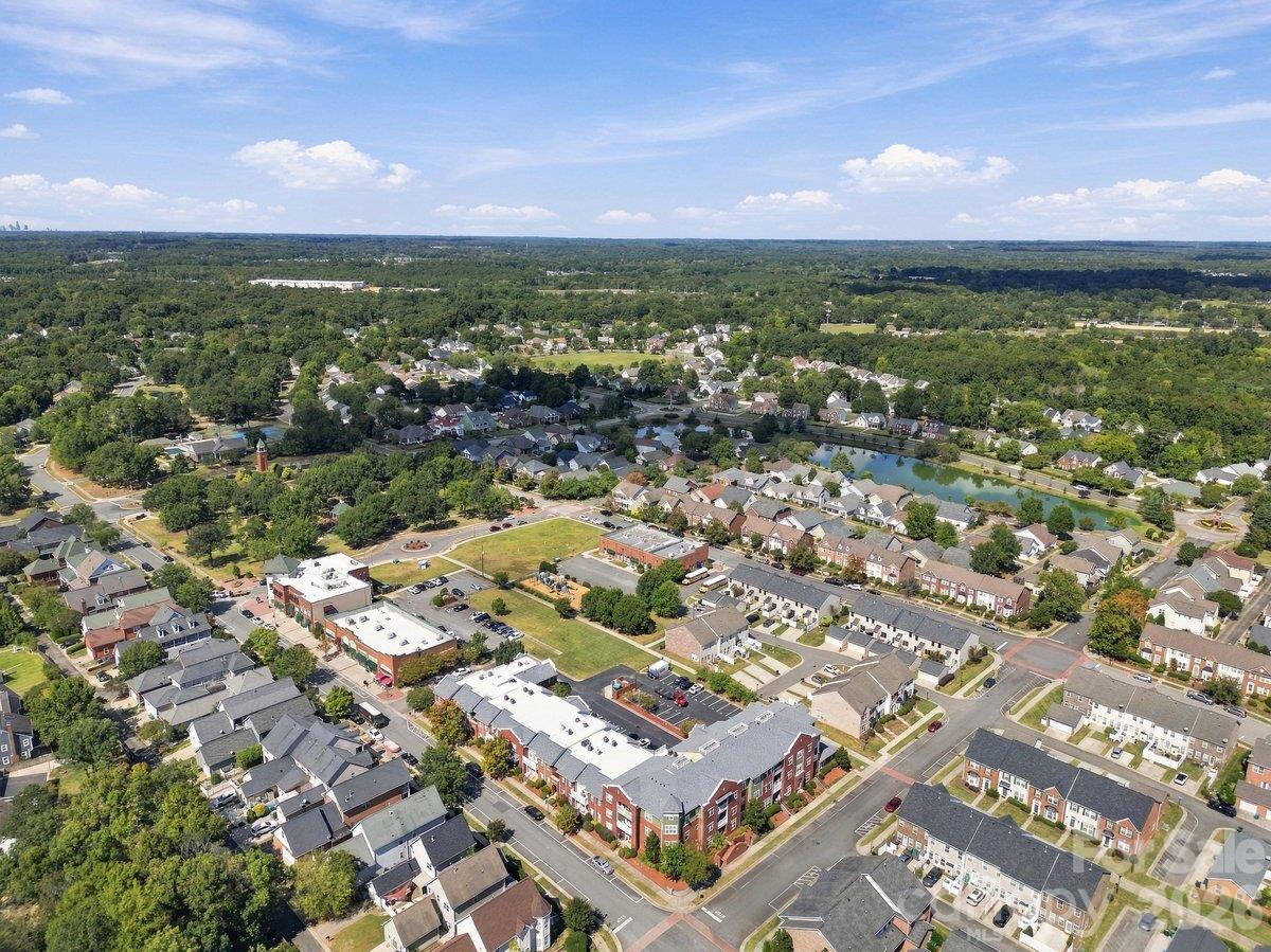 3805 Balsam Street Unit: 122