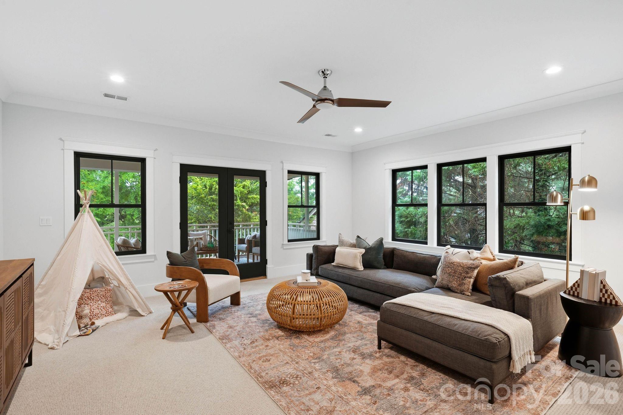 3407 Willow Oak Road