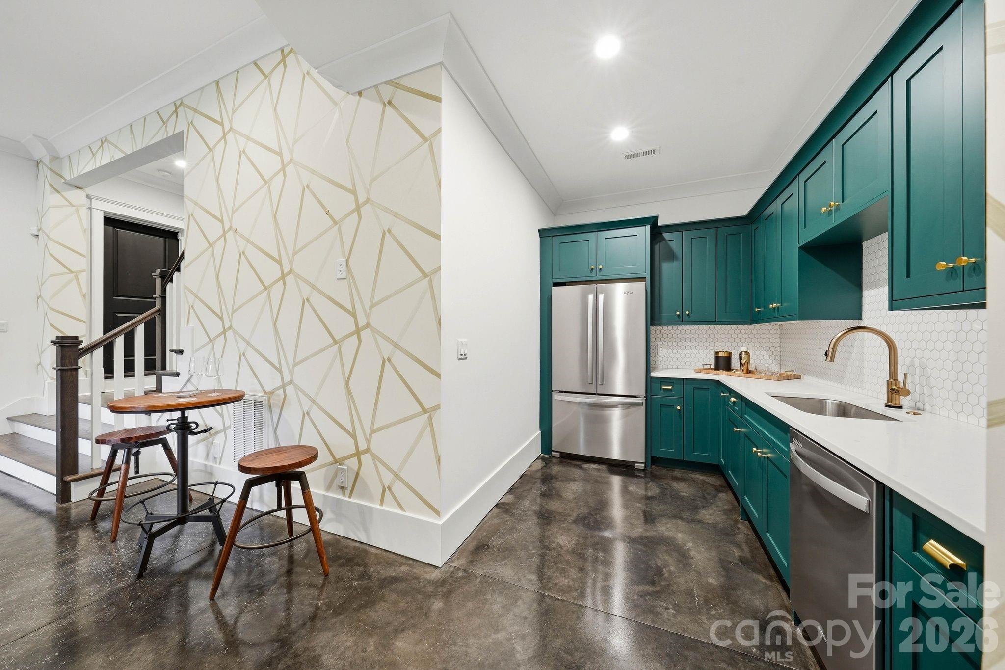 3407 Willow Oak Road