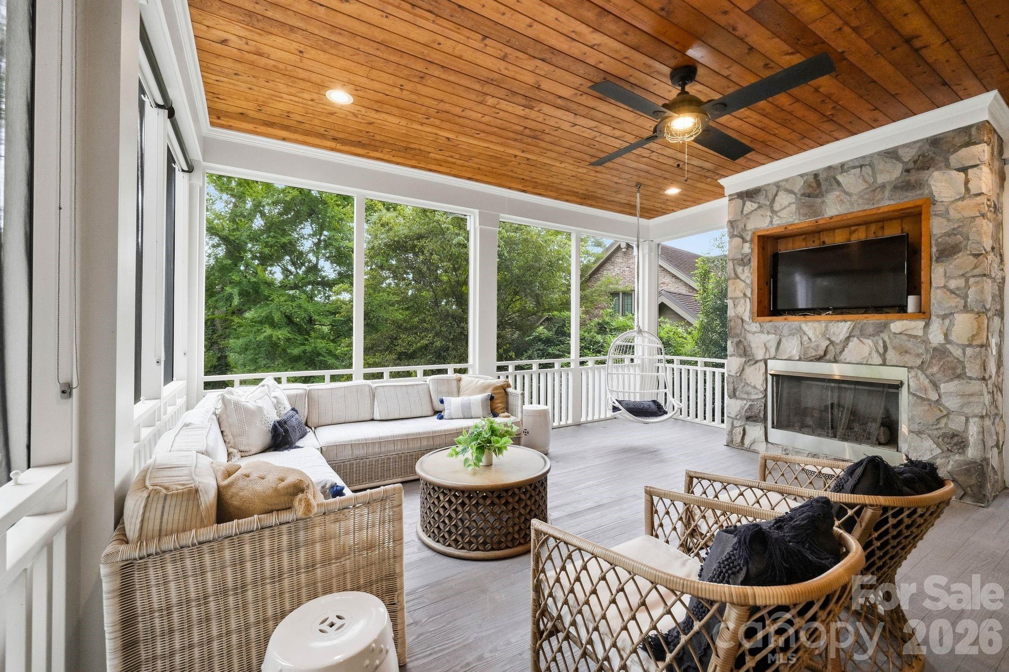 3407 Willow Oak Road