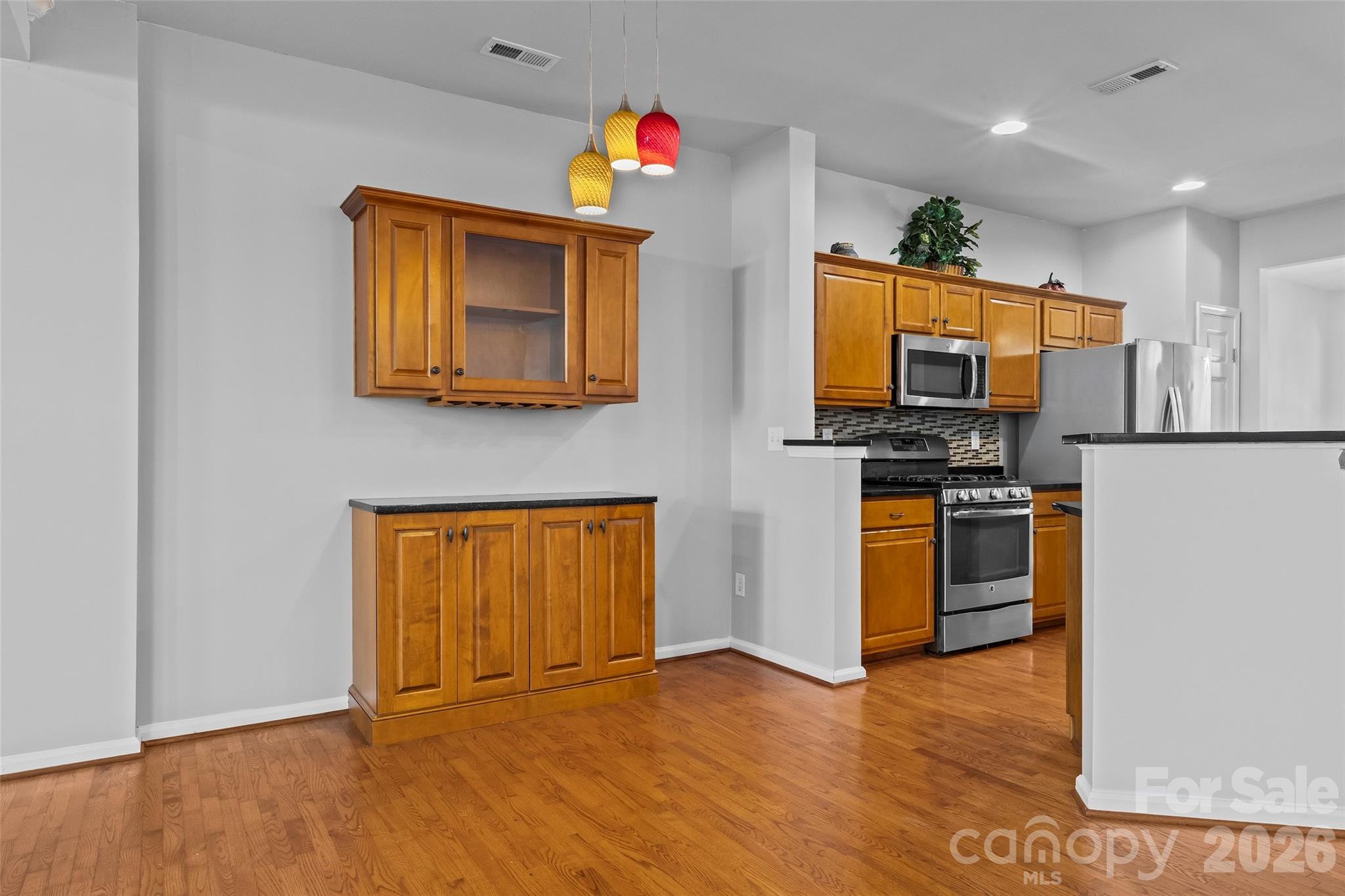 4209 Piccadilly Lane