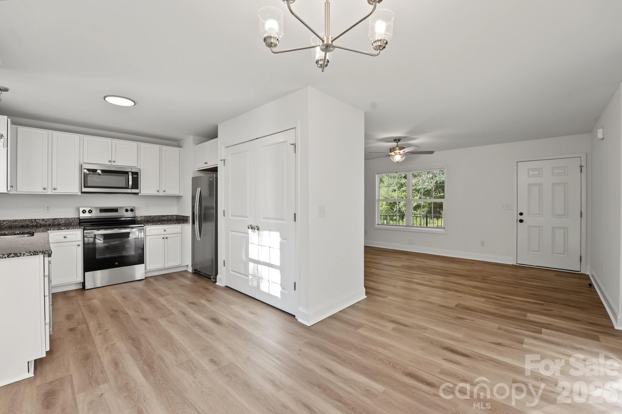 1157 Calhoun Street
