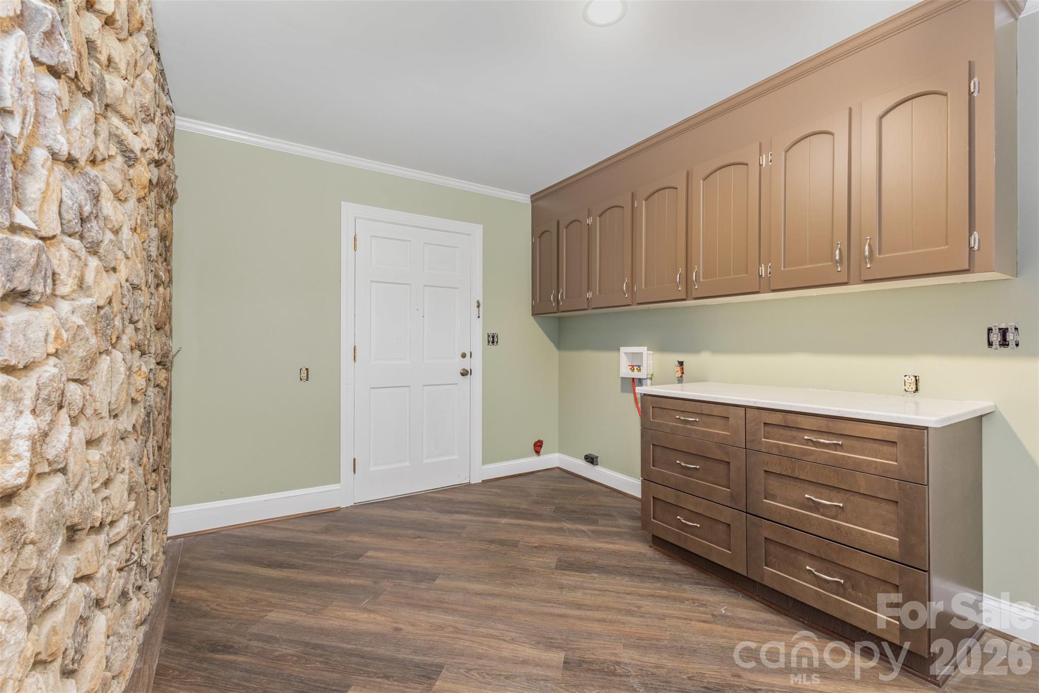 475 Baymount Drive