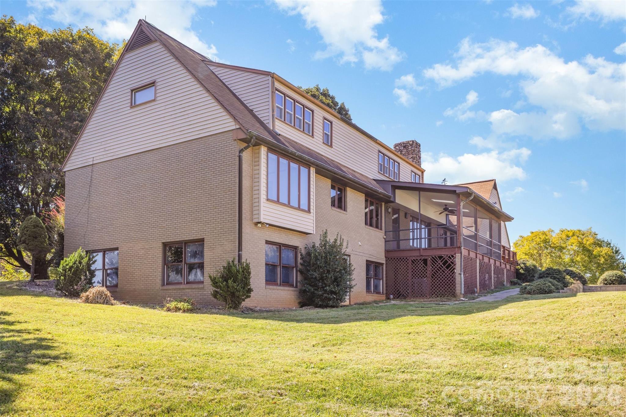 475 Baymount Drive
