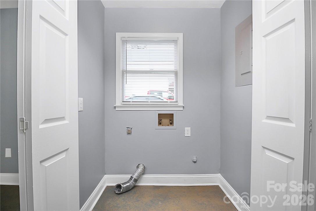 212 Kerr Street NW