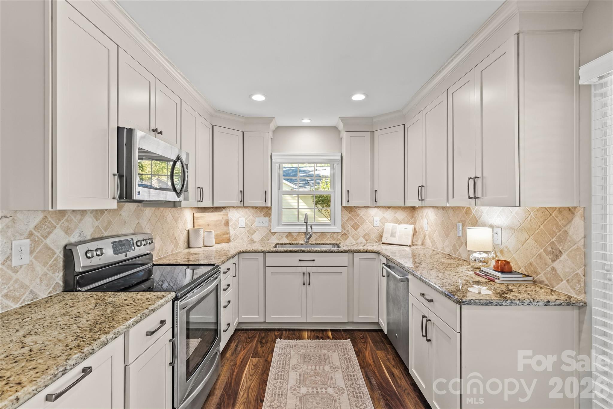 2434 Dryden Lane