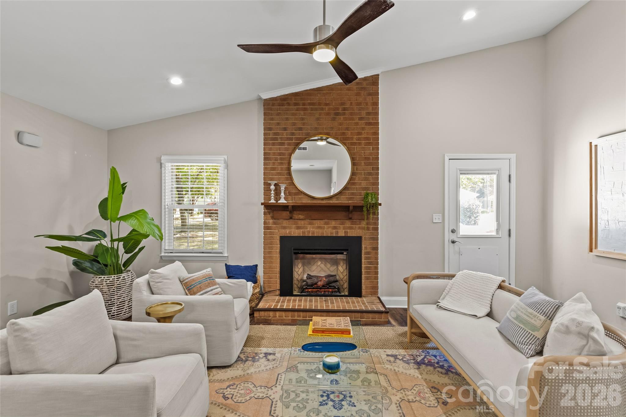 2434 Dryden Lane