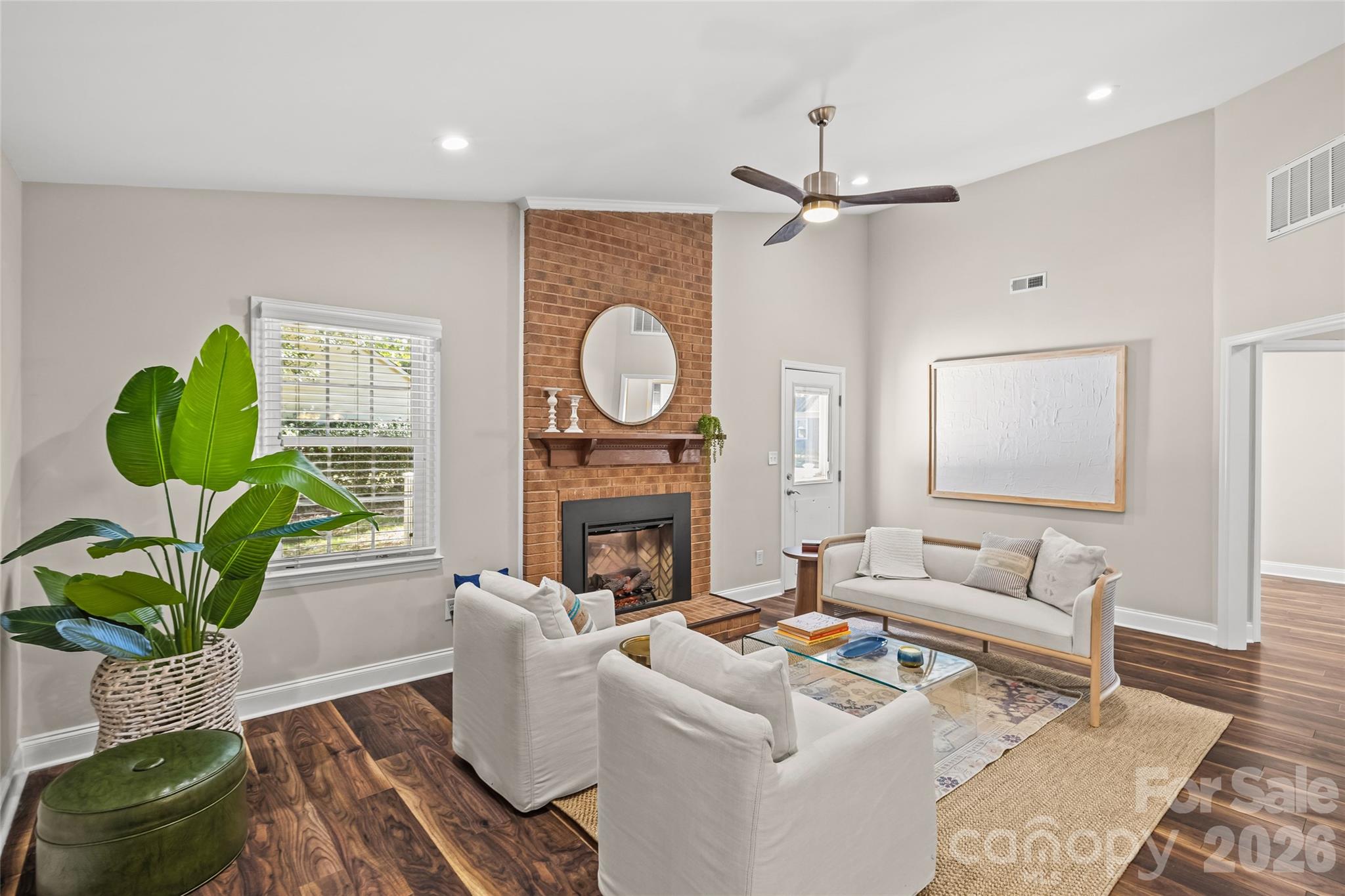 2434 Dryden Lane