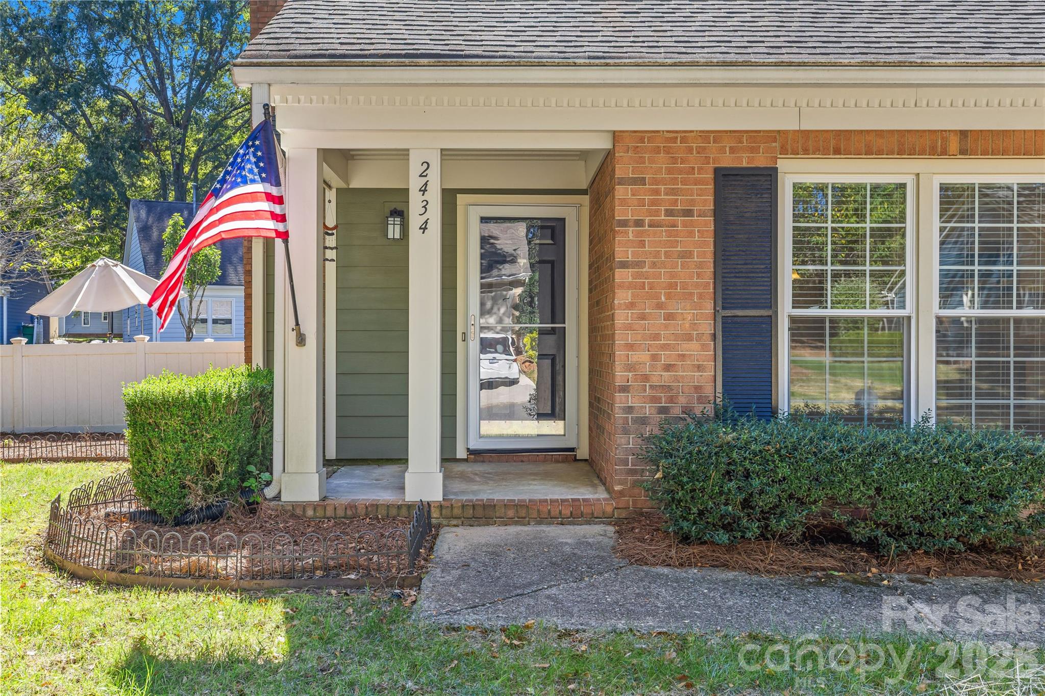 2434 Dryden Lane