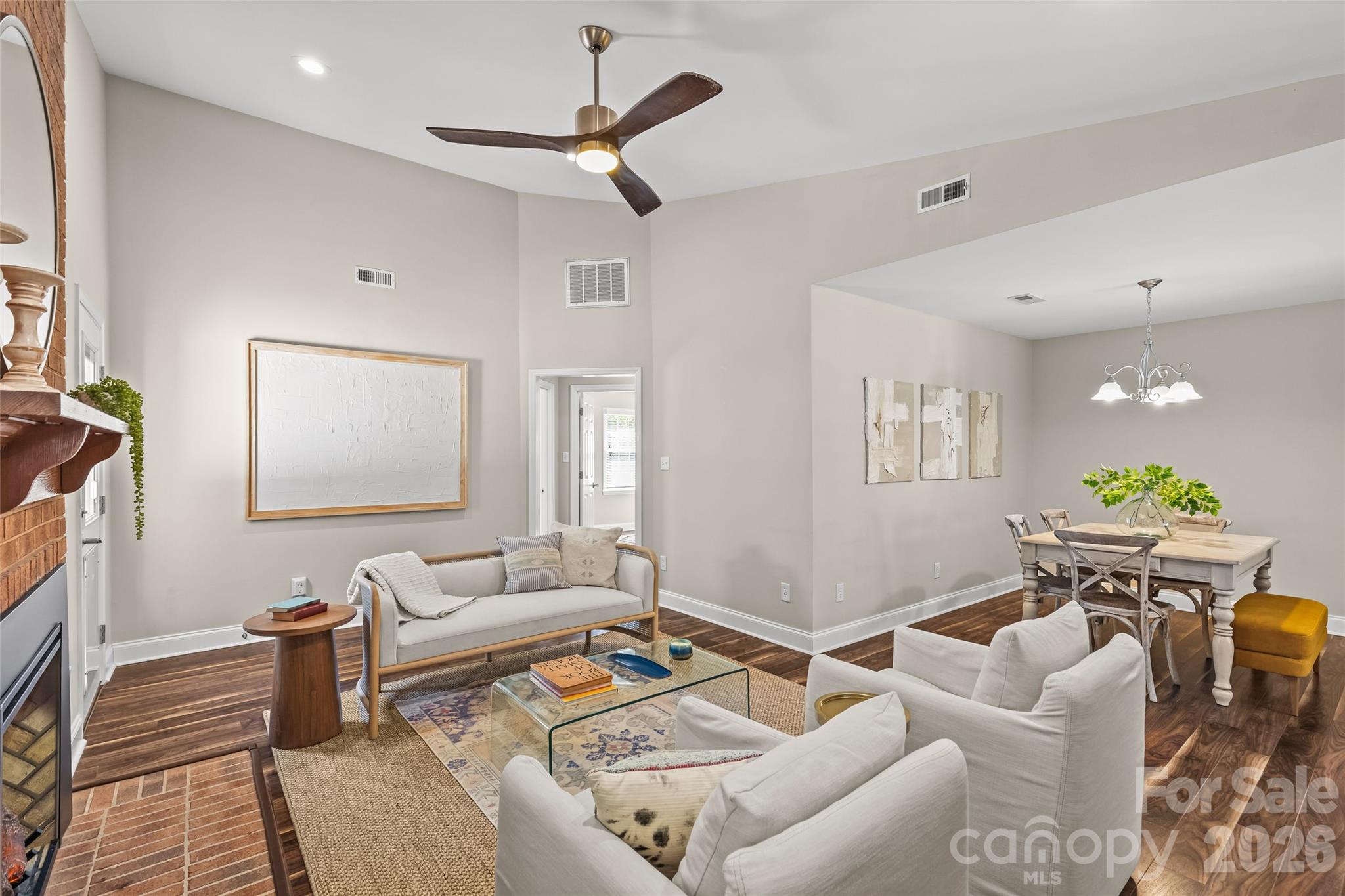 2434 Dryden Lane