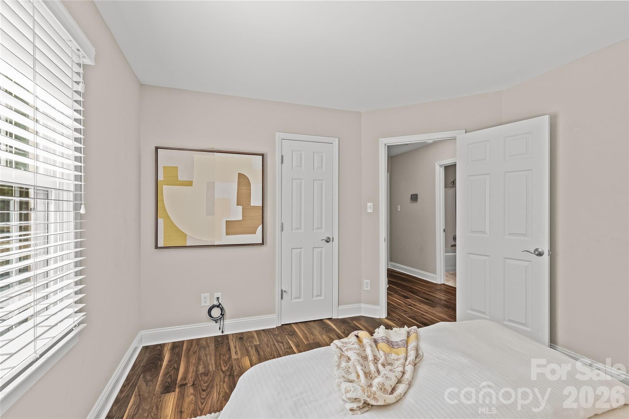 2434 Dryden Lane