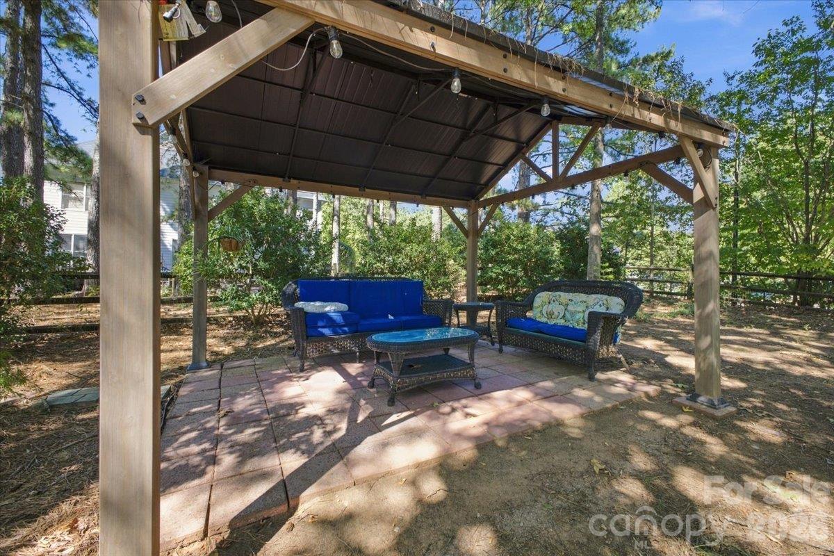 1261 Boswell Court