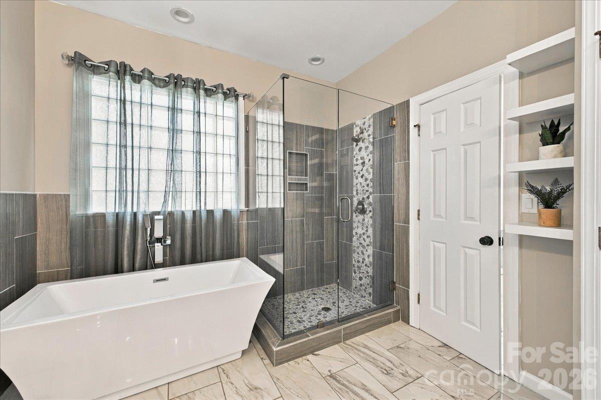 1261 Boswell Court
