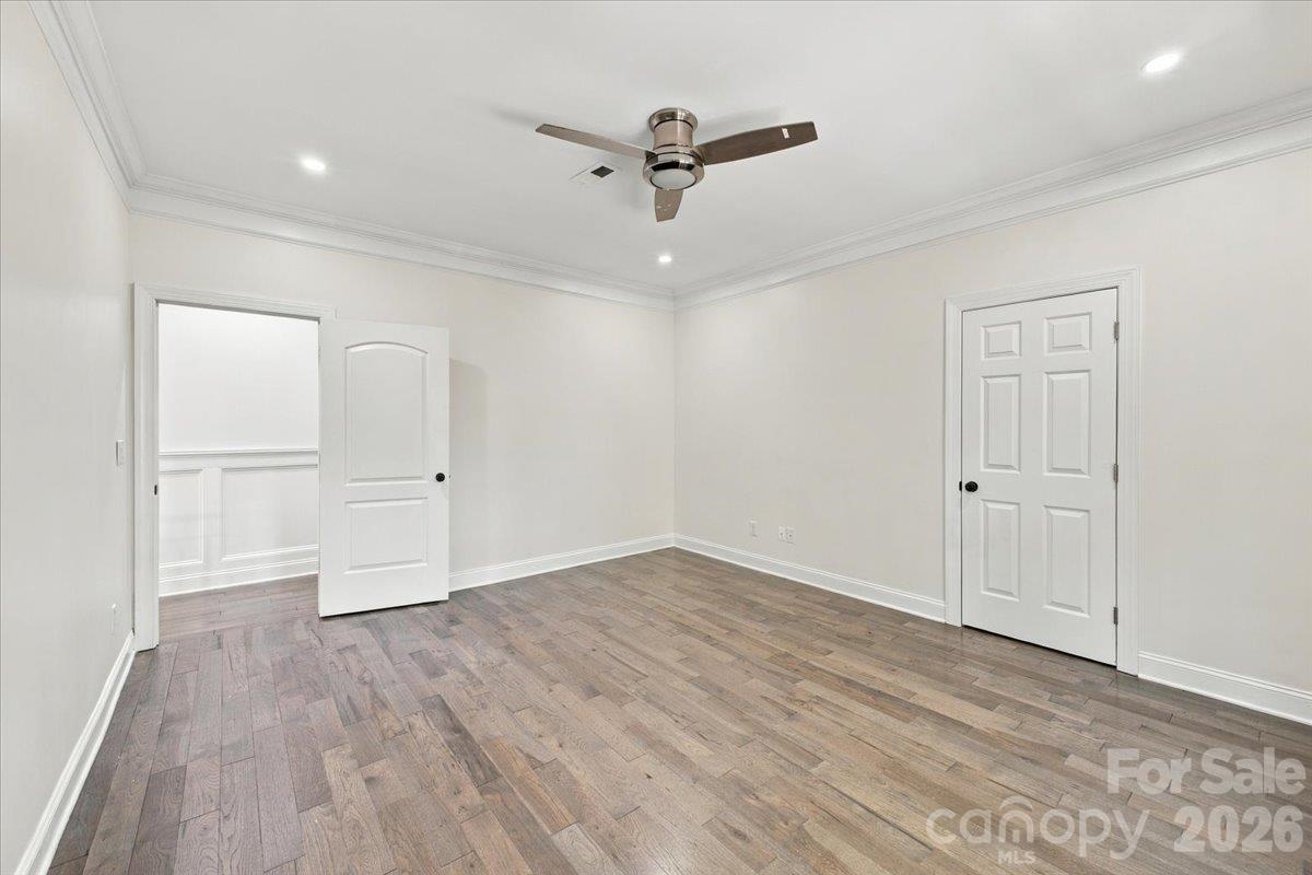 1261 Boswell Court