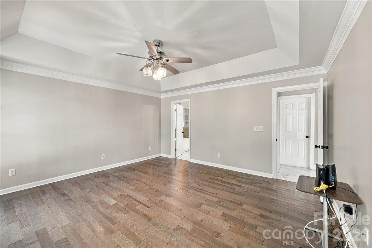 1261 Boswell Court