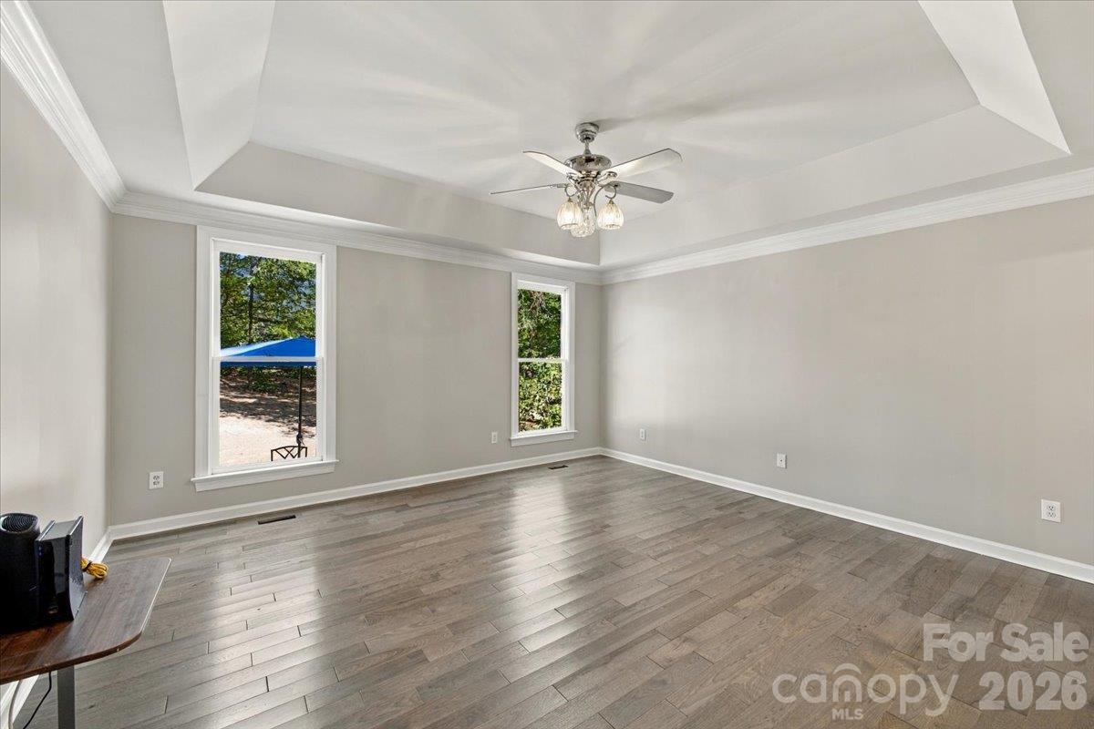 1261 Boswell Court