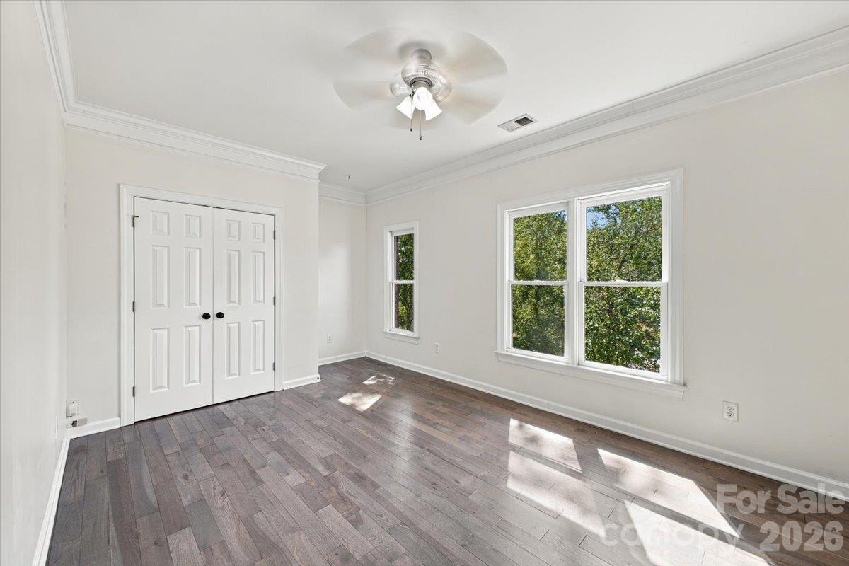 1261 Boswell Court