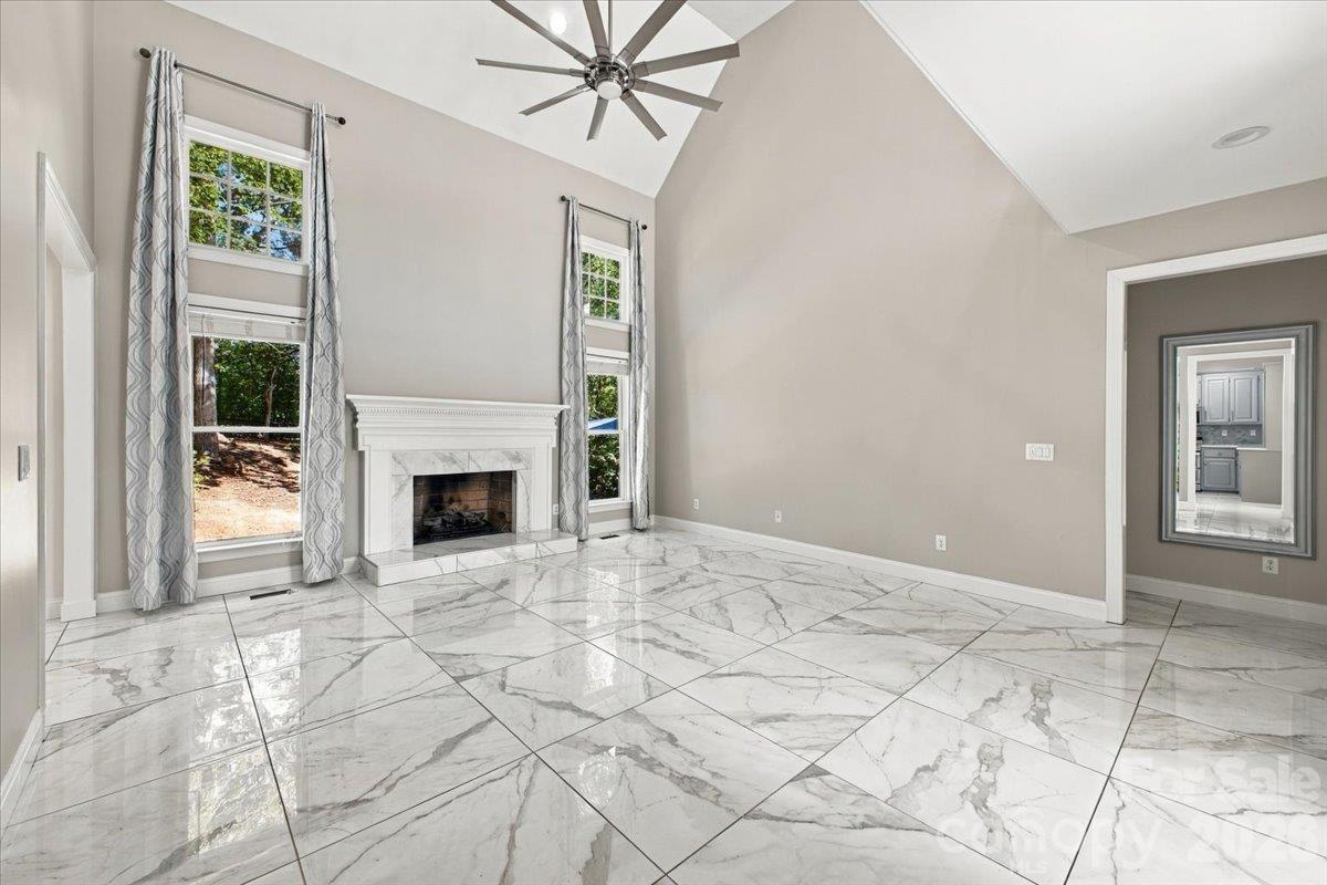 1261 Boswell Court