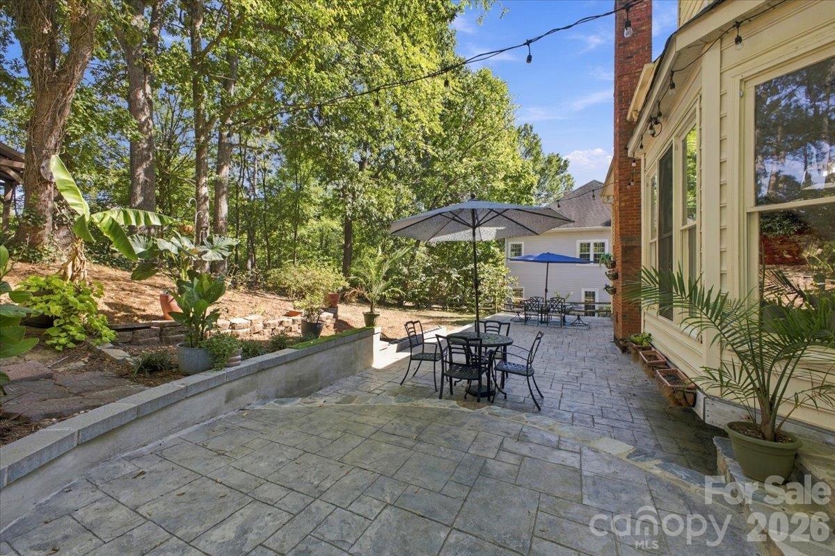 1261 Boswell Court