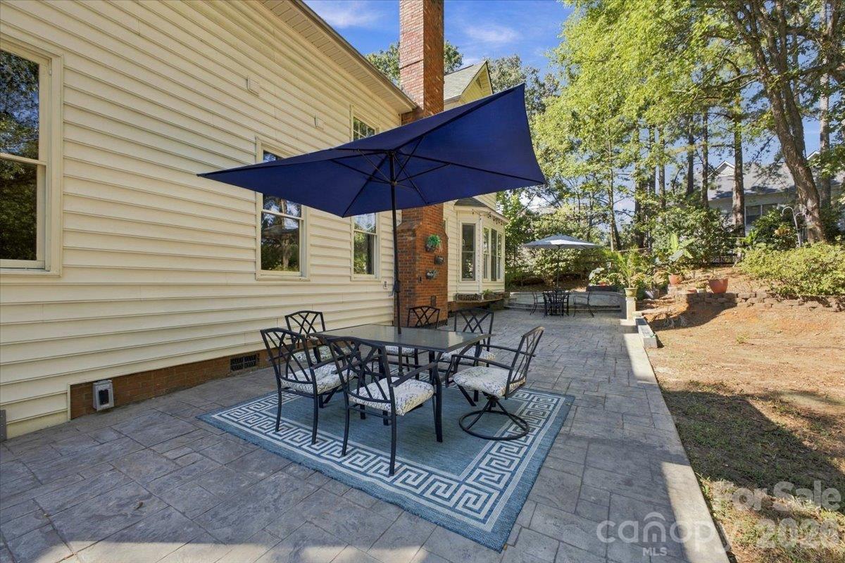 1261 Boswell Court