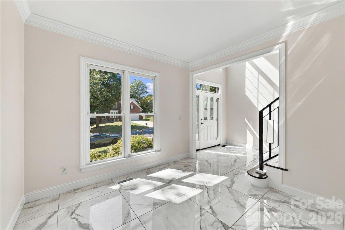 1261 Boswell Court