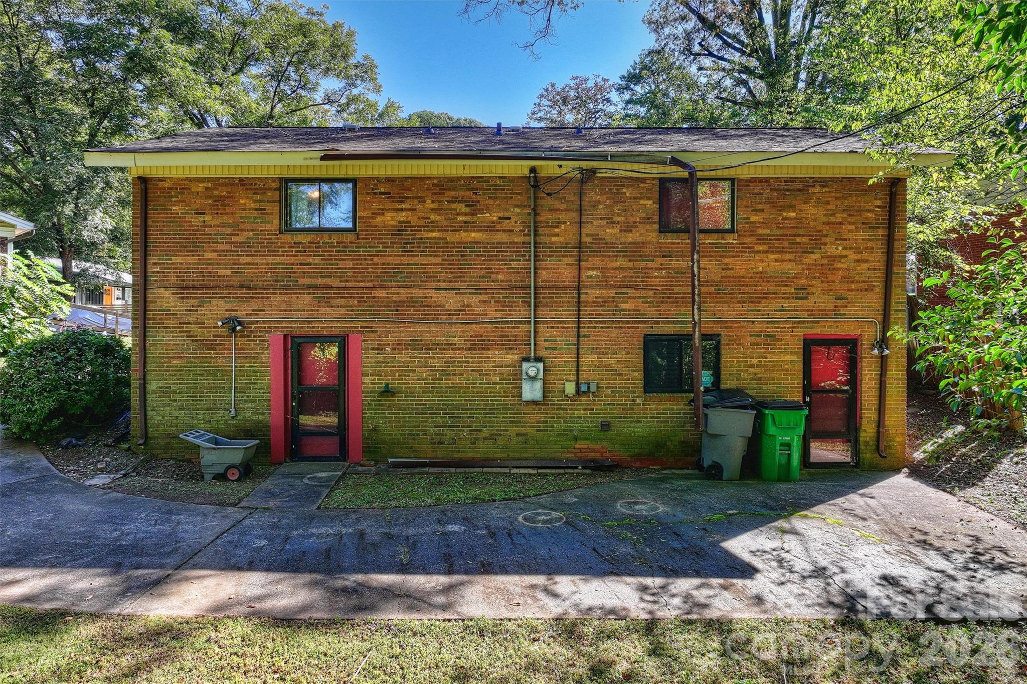 808 Davenport Street