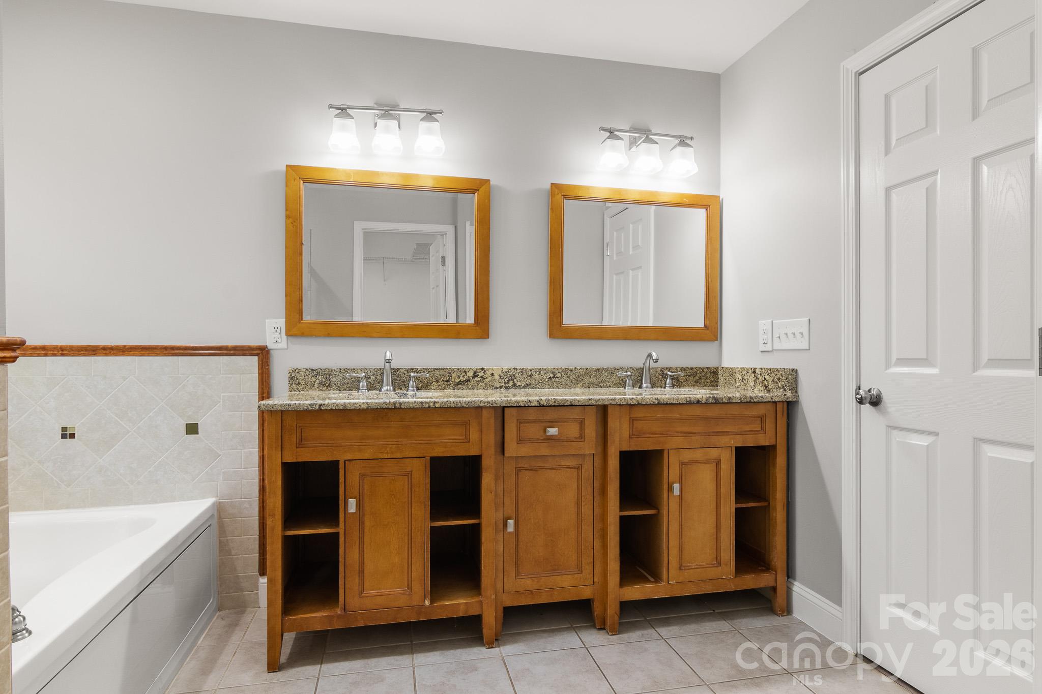 139 Scarlet Tanager Road