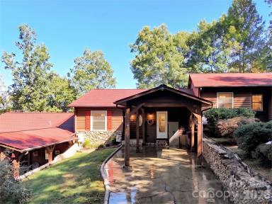 927 Henry Dingus Way