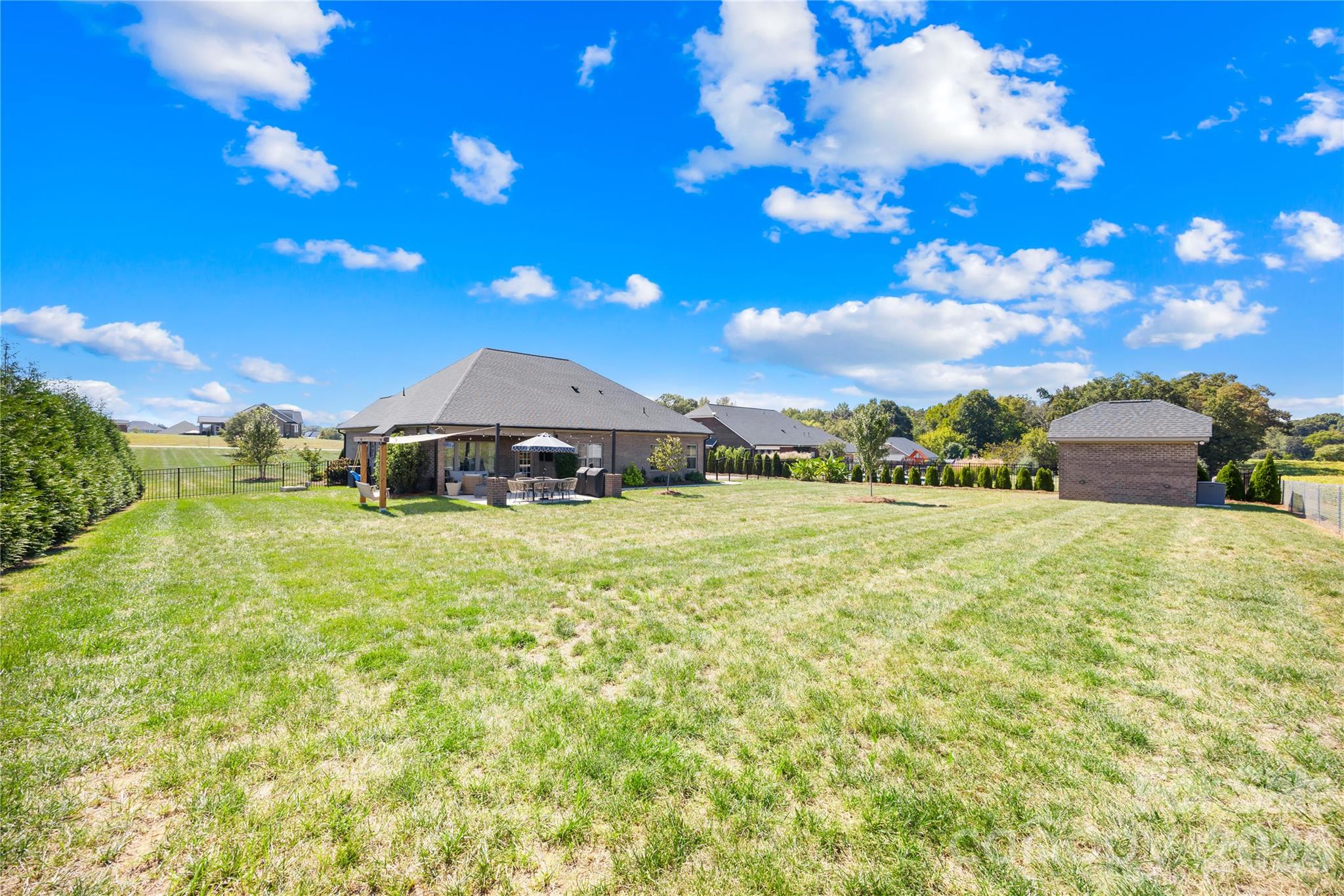 2107 Parrothead Drive