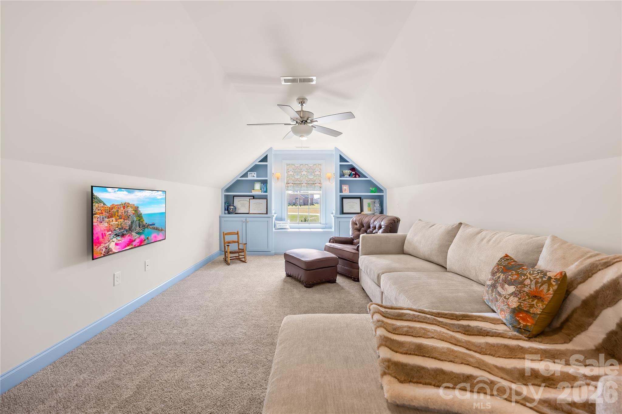2107 Parrothead Drive