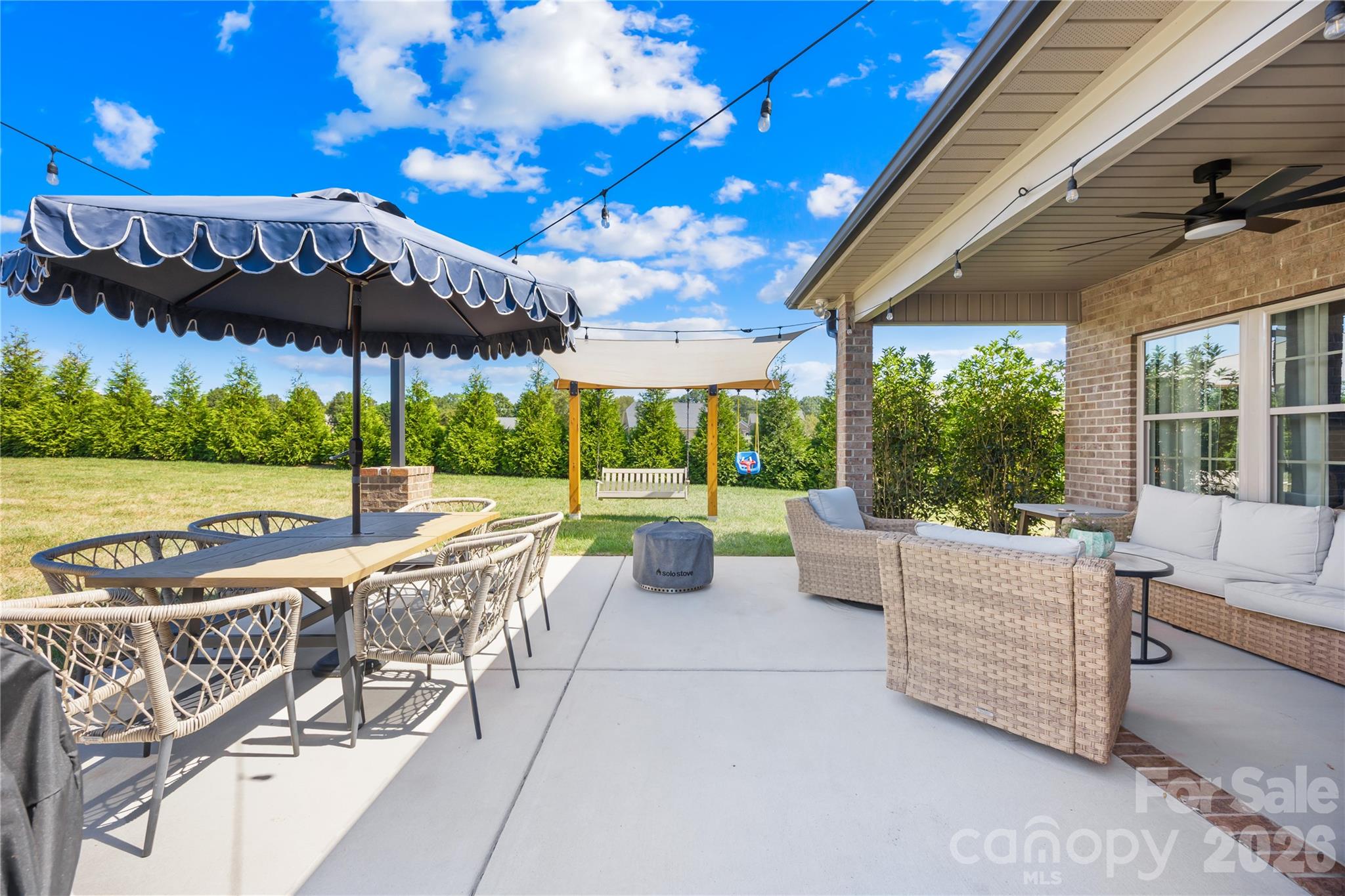 2107 Parrothead Drive