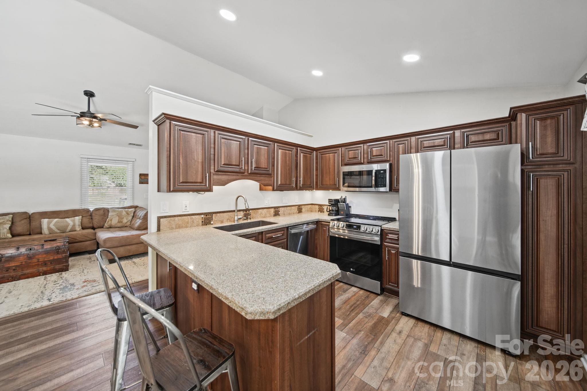 4708 Asbury Road Unit: 16