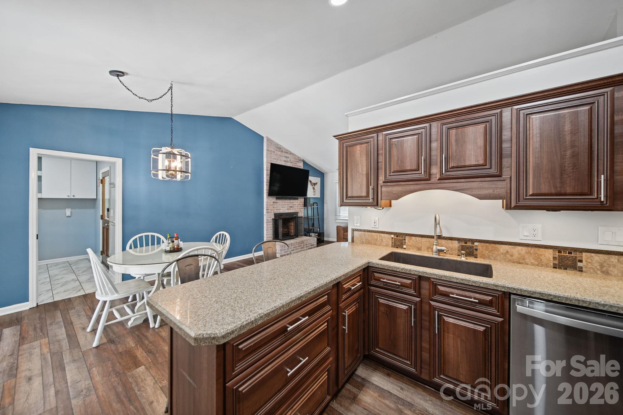 4708 Asbury Road Unit: 16
