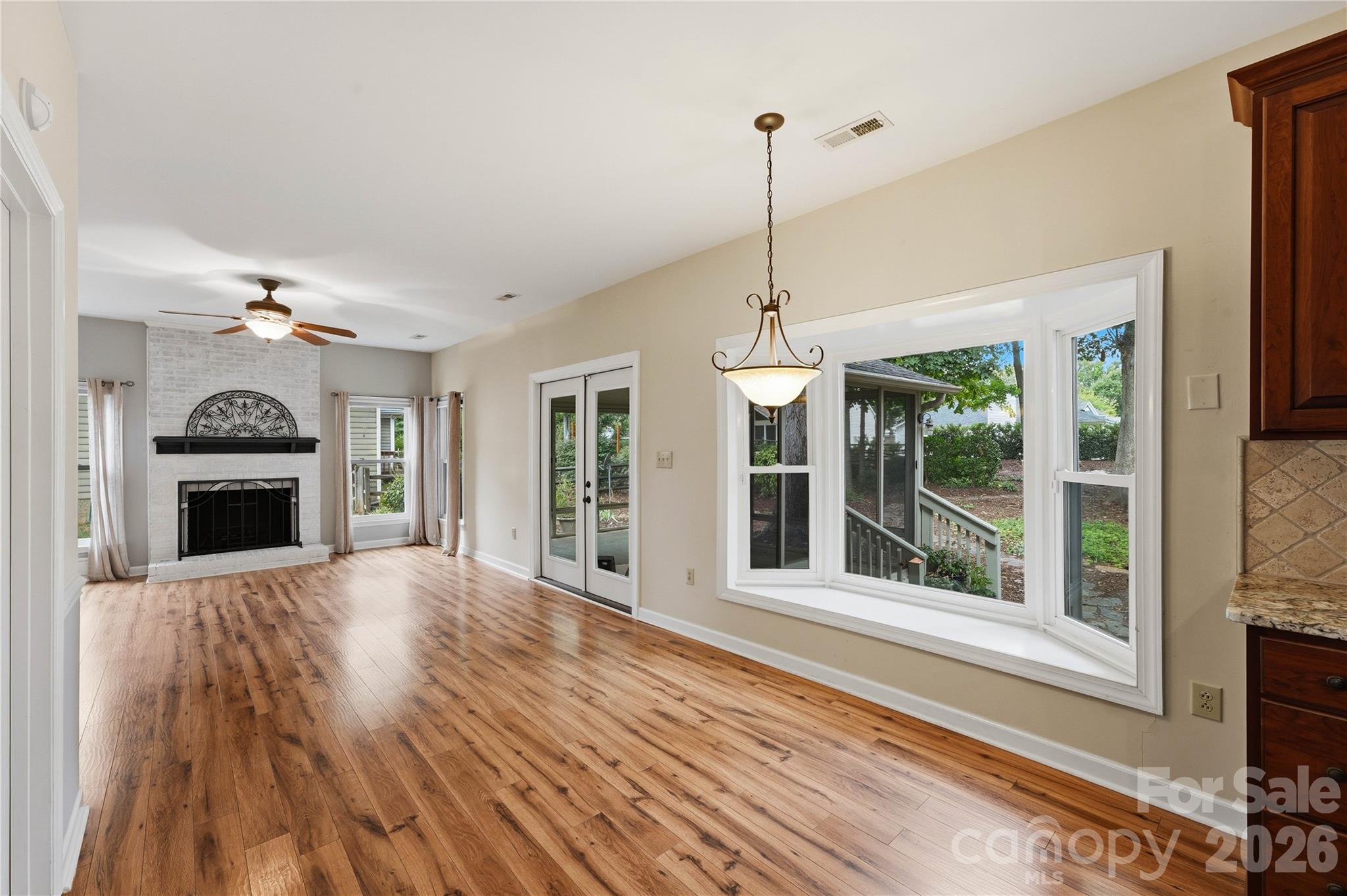 180 Bridgeport Drive