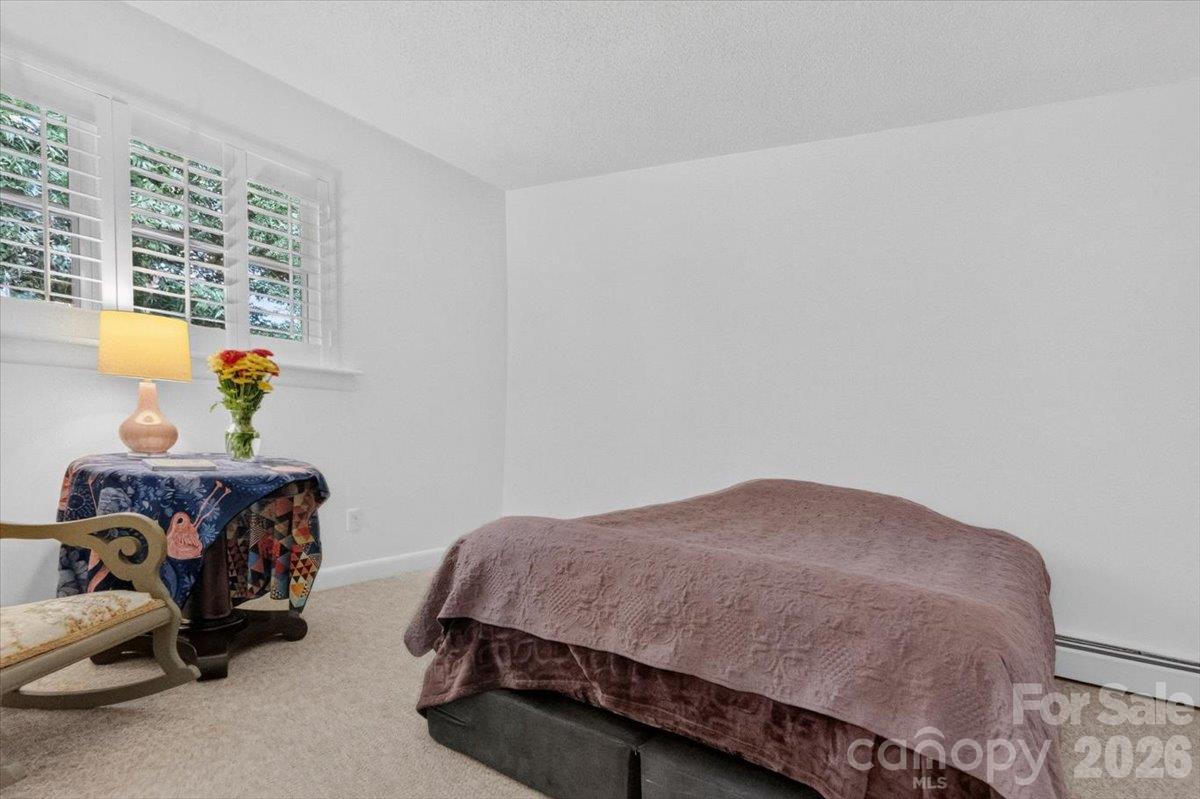 2086 Old Mountain Road