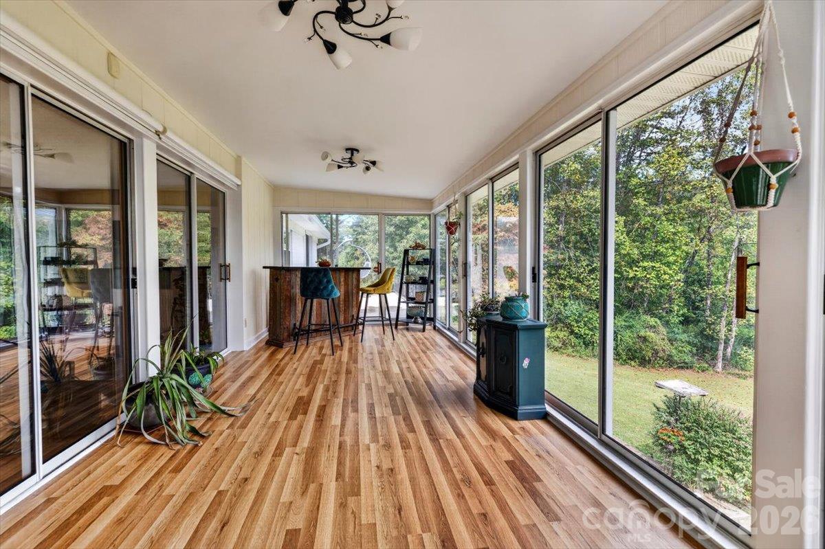 2086 Old Mountain Road