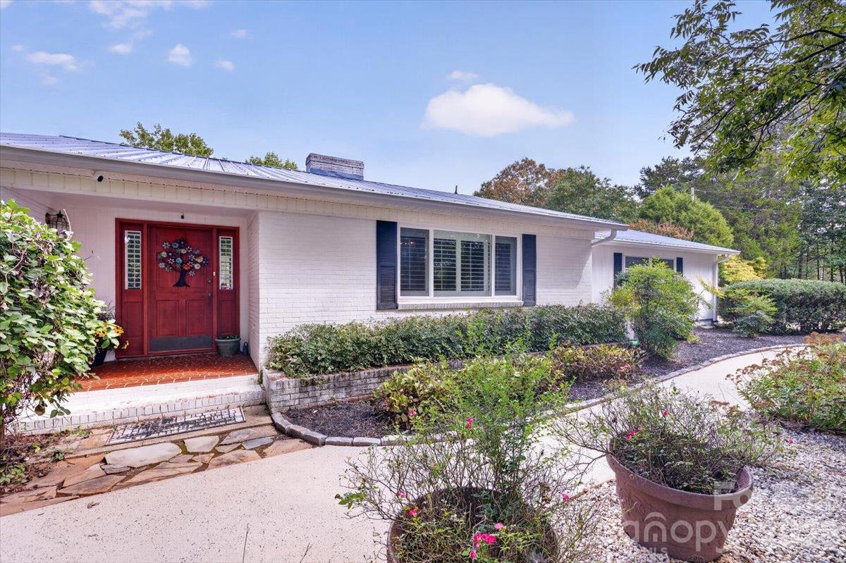 2086 Old Mountain Road