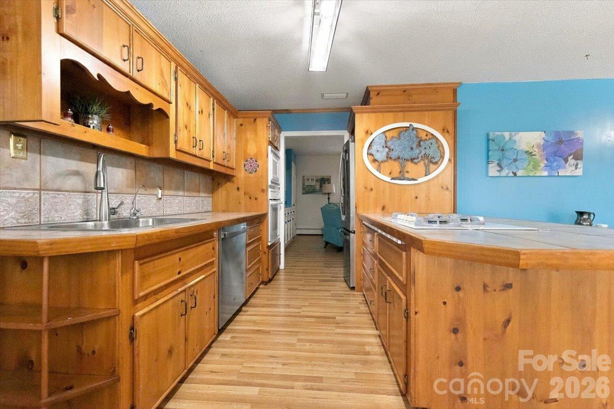 2086 Old Mountain Road