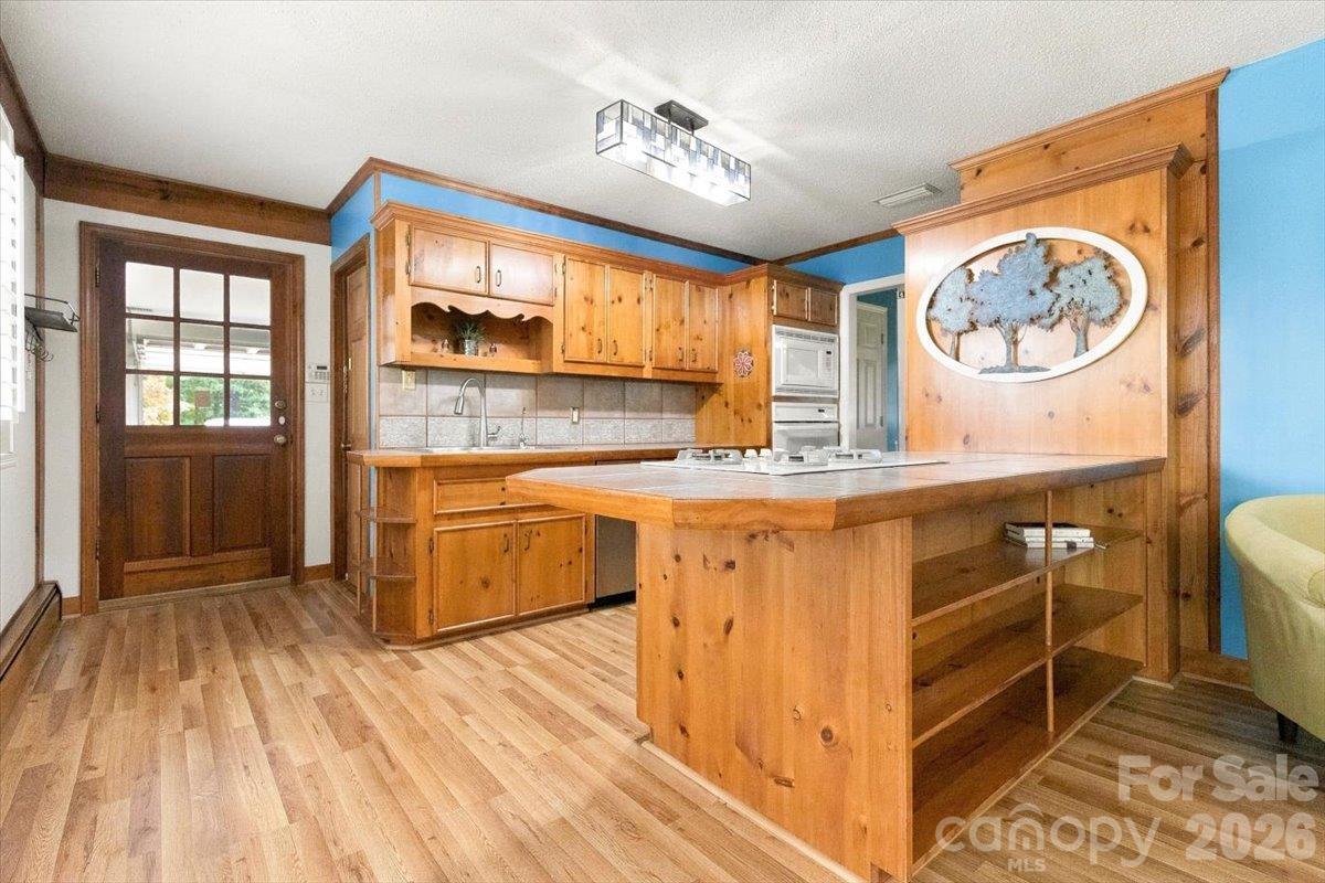 2086 Old Mountain Road