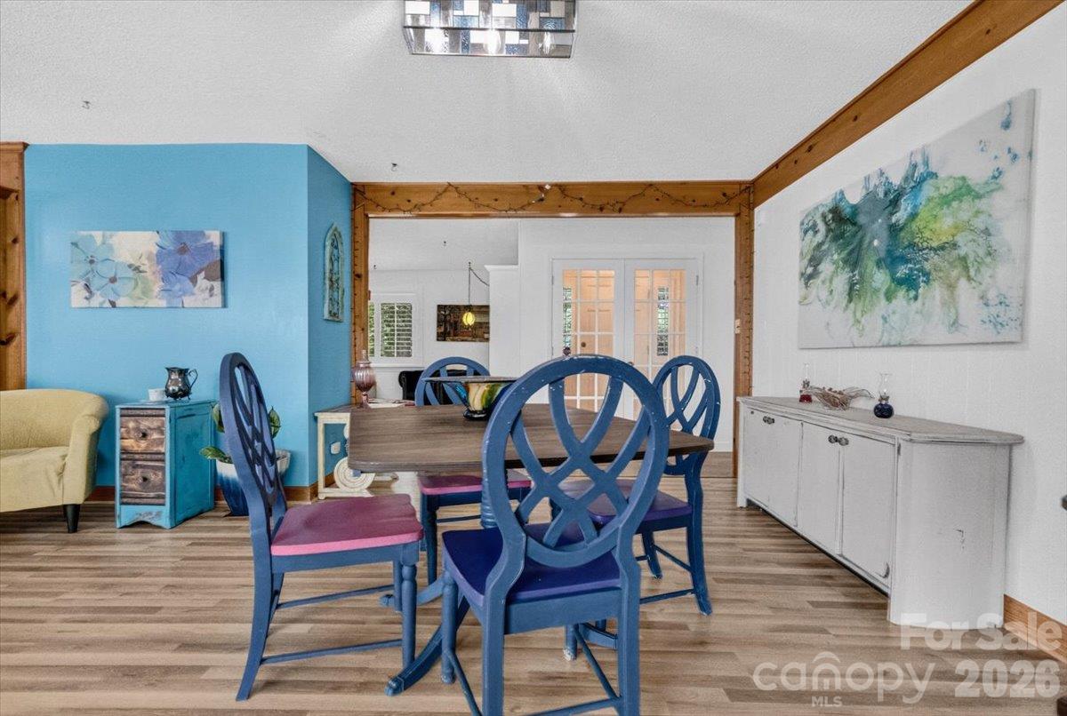 2086 Old Mountain Road