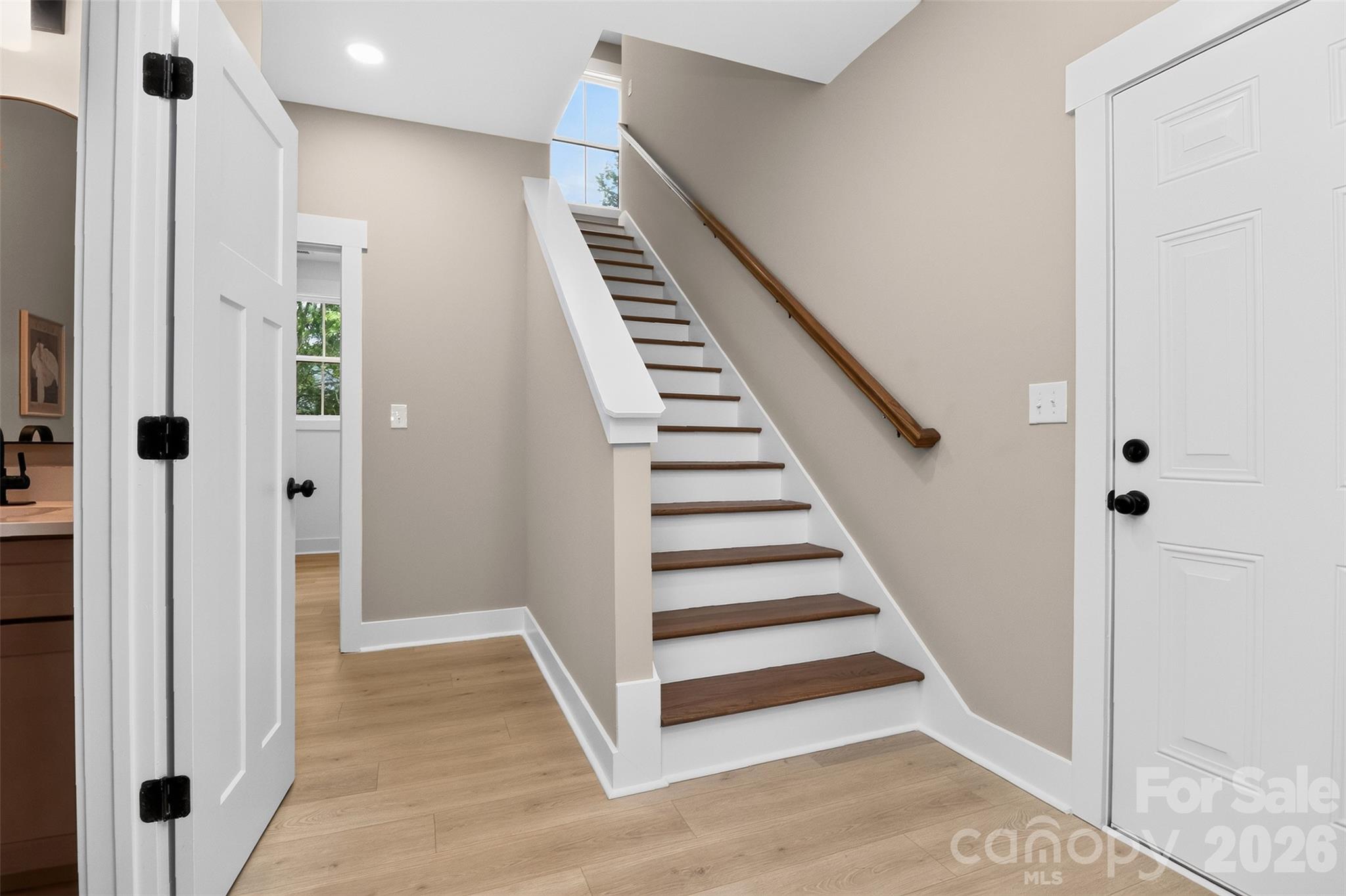 1001 Croatoan Drive
